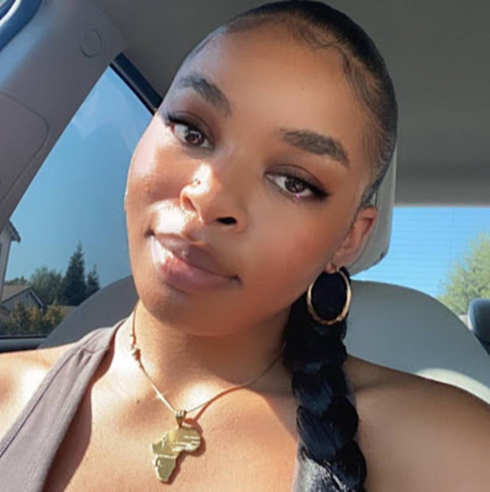Meet your Posher, Jasmine